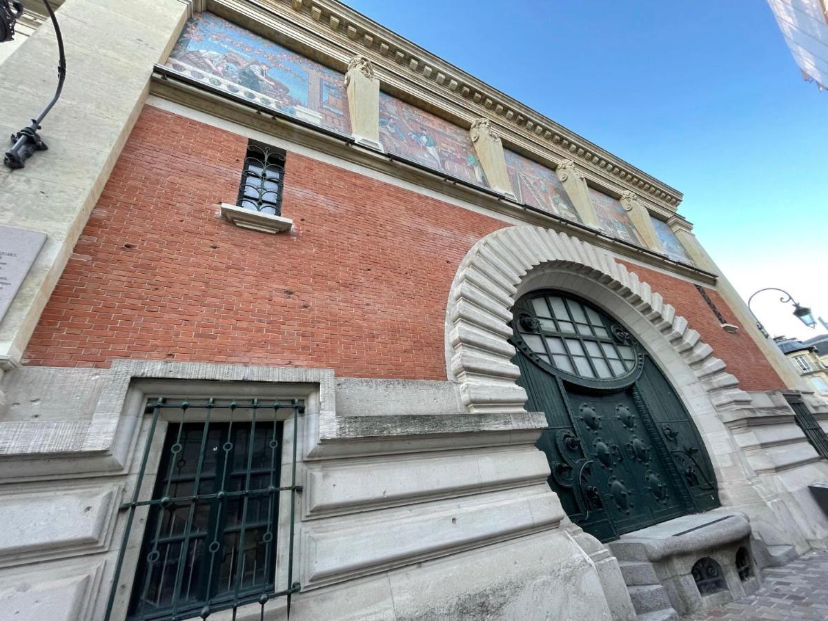 Charme De L'Ancien Pour Cet Appartement Entierement Renove Dans L'Hypercentre De Реймс Екстер'єр фото